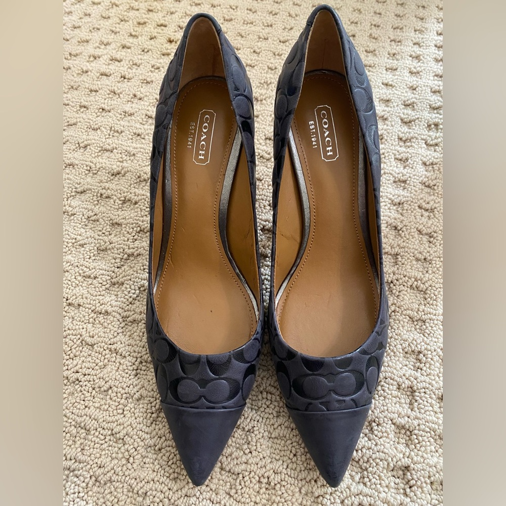 Coach leather Luca signiture embossed logo heels. Black/dark charcoal grey. Sz 9